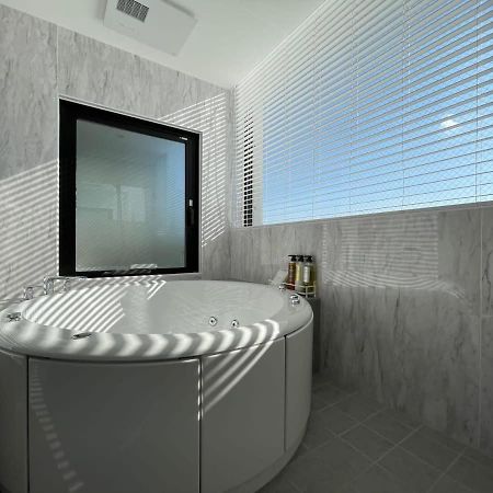 Bhotel Nekoyard - Scenic Penthouse Studio With Jacuzzi & Spacious Terrace Hirosima Kültér fotó